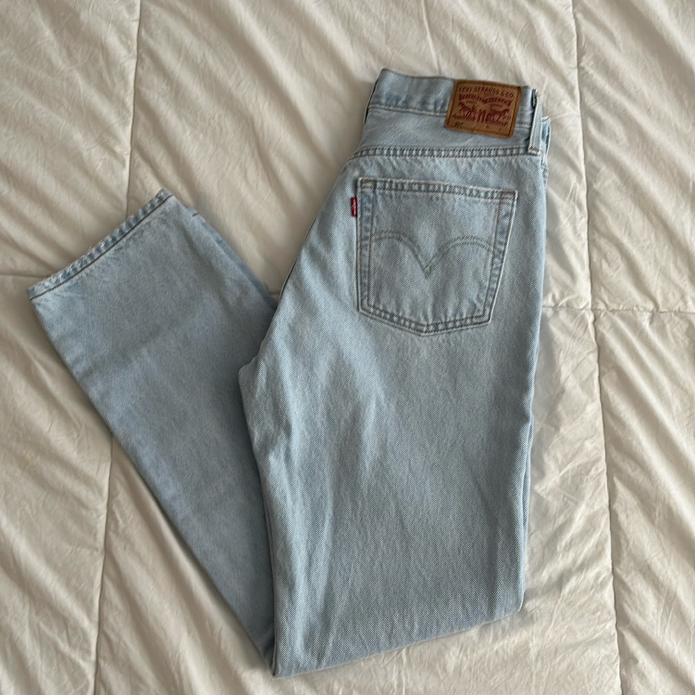 Levi 501 straight jeans. 27x30
